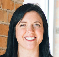 Responsable du support client Sophie Hartwell, portrait de l'équipe de service